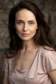 Қыз камерада мастурбация жасап жатыр