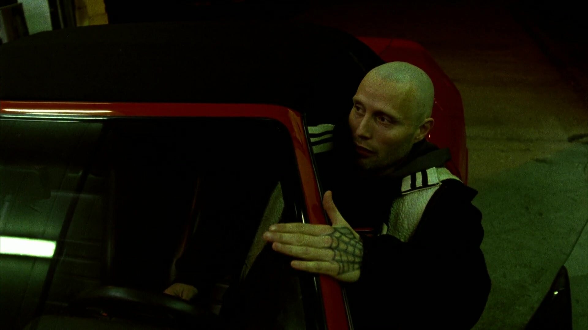 Фото: Дилер 2 / Скриншот фильма «Дилер 2» (2004) #3683298