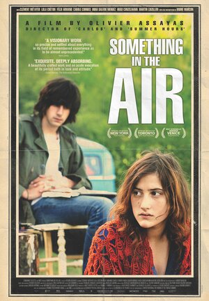 Постер: (Что-то в воздухе, 2012 - вся информация о фильме на FilmNavi.ru