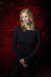 Наташа Хенстридж жалаңаш бейне