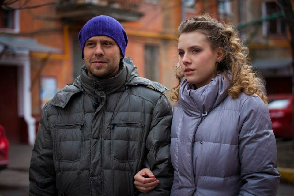 Кто играет в главных ролях счастье