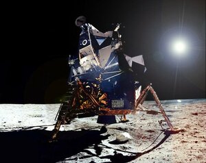 В тени Луны кадр 10 онлайн-кинотеатр Эмбликс