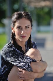 Көпшілік пизданы толық аяқтады