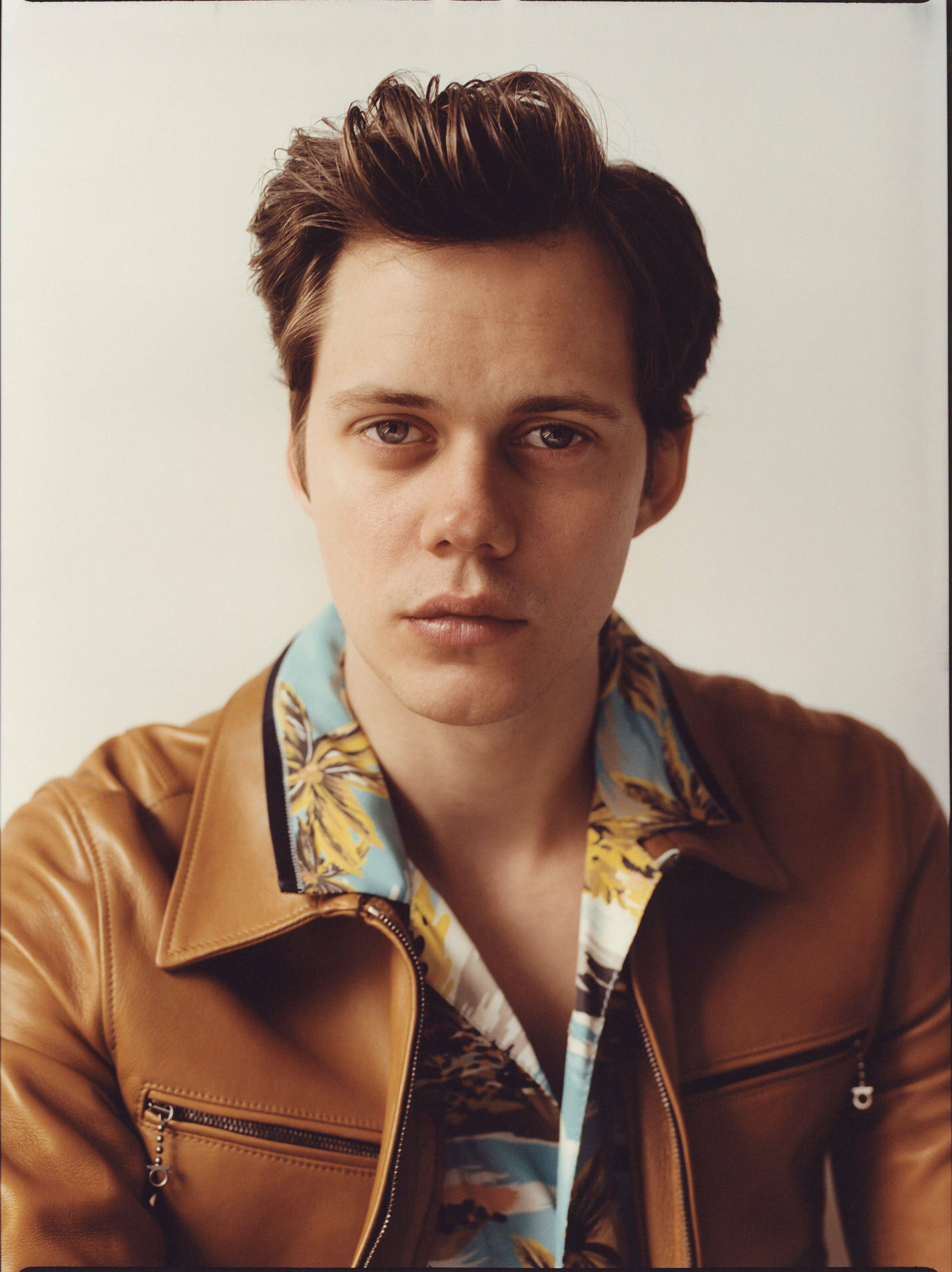 Pin by HolyColorfulPig on billskarsgard Bill skarsgard, Actors, Bills