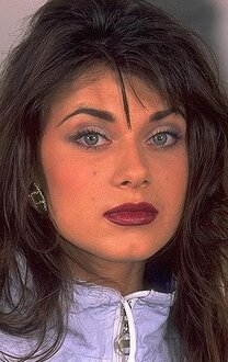 Транс қыздың жігітті сиқыған порно видеосы