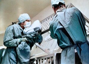 Оно живо снова кадр 8 онлайн-кинотеатр Эмбликс