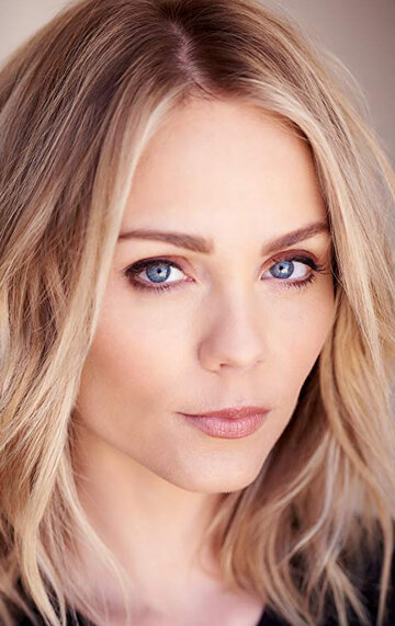 Пизда сикке қарай жылжиды.