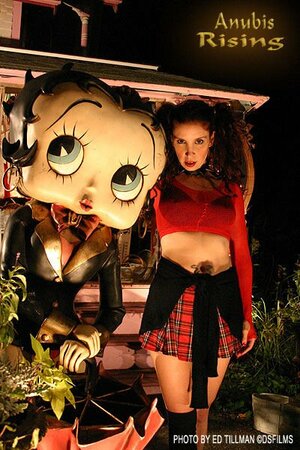 Постер: (Страж тьмы, 2005 - вся информация о фильме на FilmNavi.ru