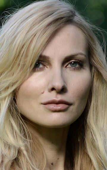 Жас патшайым араның құтыруы туралы бейне