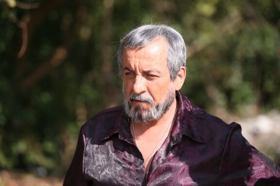 Kichkina belli ayollar porno video