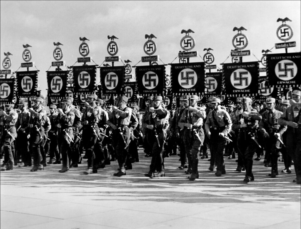 Фото: Триумф воли / Кадр из фильма «Триумф воли» (1935) #2366407