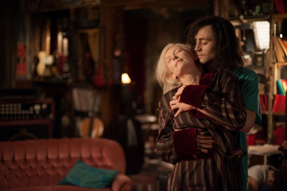 Рецензия на фильм Выживут только любовники (Only Lovers Left Alive) 2013 