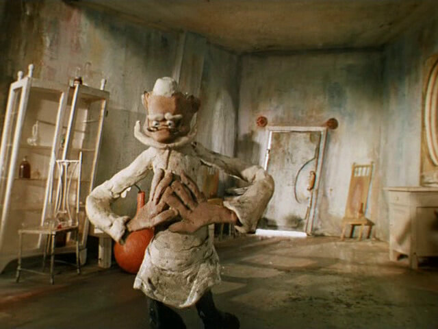 Красная шапочка мультфильм пластилиновый бабушка рисует лицо