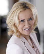 Порно түсіріп, бетіне отырды