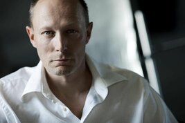 Ларс Миккельсен (Lars Mikkelsen): фильмы, биография, семья ...