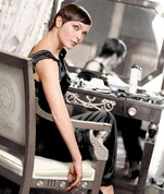 Жігітті қалың көпшілік жопаға алады (гей-порно)