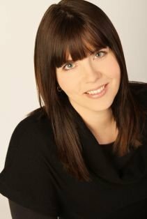 Жалаңаш Кэрин Петерсон