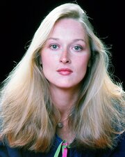 Қыздардың жалаң аяқтары мен аяқтарының суреттері