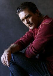 Порно көру: әйелі трахается, күйеуі сорады