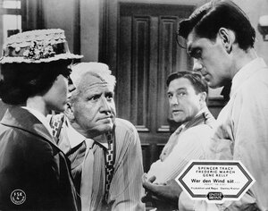 Пожнешь бурю кадр 2 онлайн-кинотеатр Эмбликс