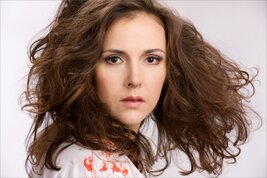 Әйел жыныс мүшелерінің үлкен ілулі порно