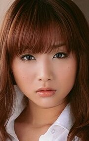 Akina Aoshima