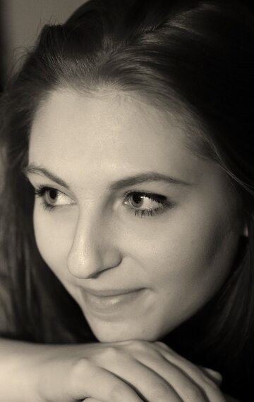 Джастин Ханес, ресейлік порно актриса