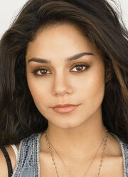 Қыздар алғаш рет лесбиянкамен тәжірибе жасап жатыр