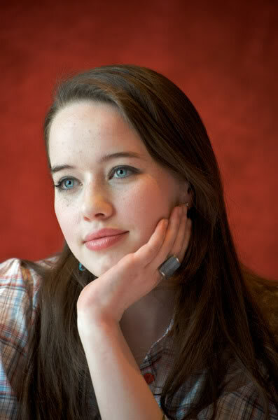 Ализенің жалаңаш эротикалық ашық суреті