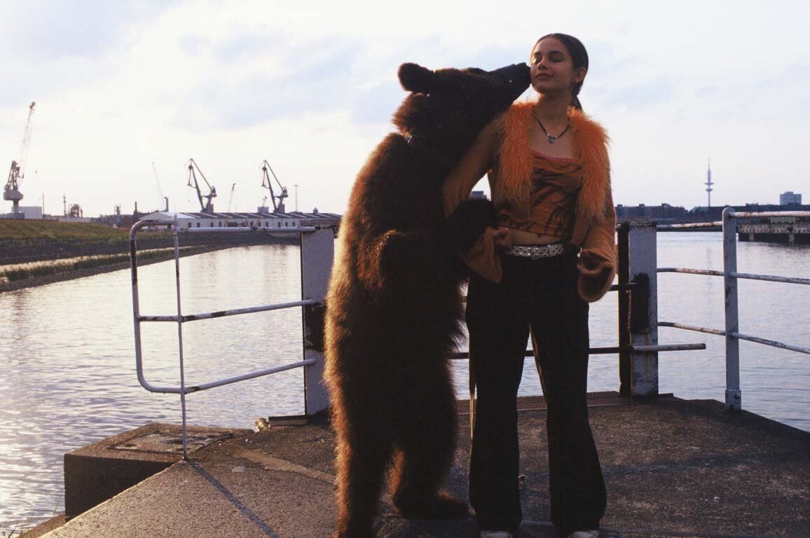 Фото: Медвежий поцелуй / Кадр из фильма «Медвежий поцелуй» (2002) #859458