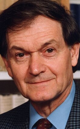 Роджер Пенроуз (Roger Penrose): фильмы, биография, семья, фильмография ...