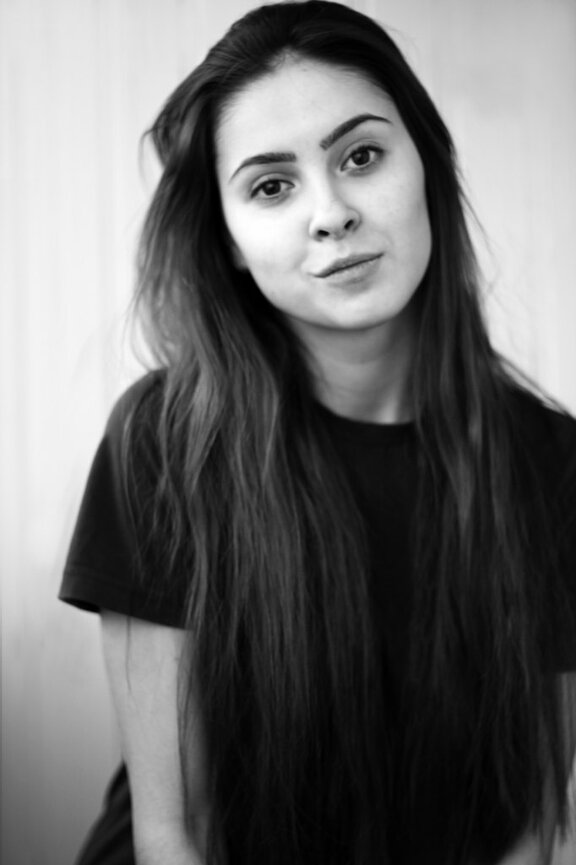 Pick-up artist Erik jinsiy aloqada boladi