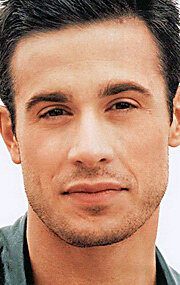 Фредди Принц мл. (Freddie Prinze Jr.): фильмы, биография, семья ...