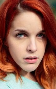 Амарна Миллер қара түсті