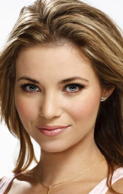 Имплантацияланған шарлары бар пенис