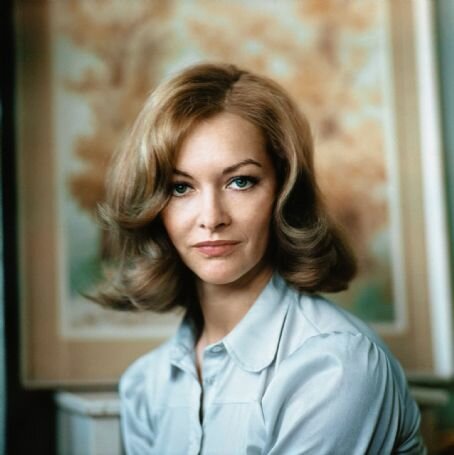 Onlayn porno: Men xotinim va qaynonamni sikaman