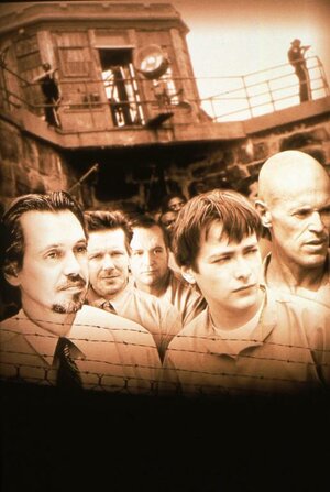 Постер: (Зверофабрика, 2000 - вся информация о фильме на FilmNavi.ru