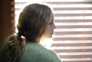 Оно живёт кадр 5 онлайн-кинотеатр Эмбликс