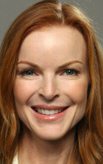 Порно көпшілікке келді