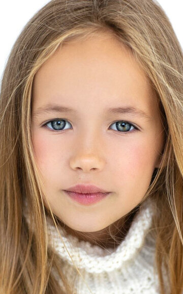 Жалаңаш актриса Александра Куликова