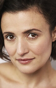 Линдси Маршалл ағып кетті