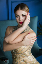 Олеся Фаттахова фильмдер мен бейнелердегі жалаңаш кадрлар