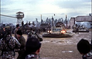 Умри, но не сейчас кадр 41 онлайн-кинотеатр Эмбликс