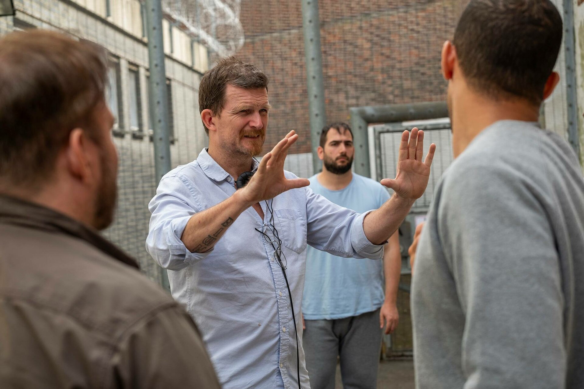 Фото: Британский психопат / Кадр со съемок фильма «Британский психопат ...