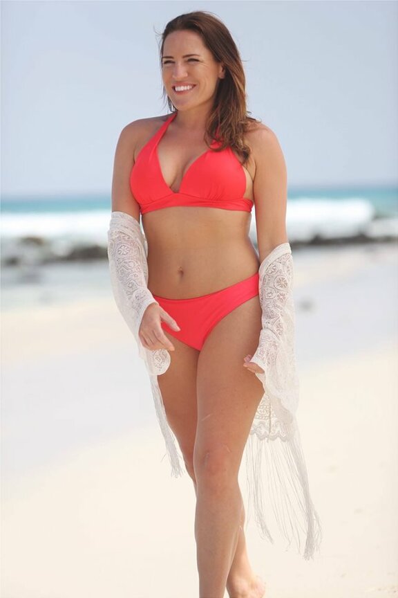 Смотреть порно онлайн: Әйелі қара жігітпен мені алдайды