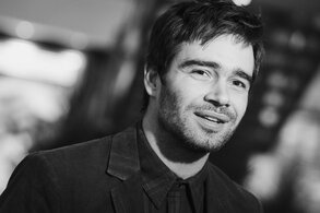 Onlayn porno kichik jinsiy olatni