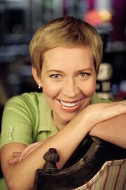 Түкті писькилері мен үлкен жыныс еріндері бар әжелердің қатысуымен порно көріңіз