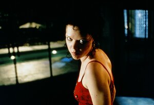 Кэрри 2: Ярость кадр 18 онлайн-кинотеатр Эмбликс