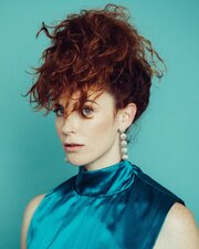 Дима Билан Лера Кудрявцевамен жыныстық қатынасқа түседі.