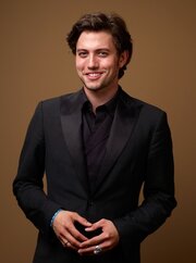 Джексон Рэтбонның жалаңаш суреті